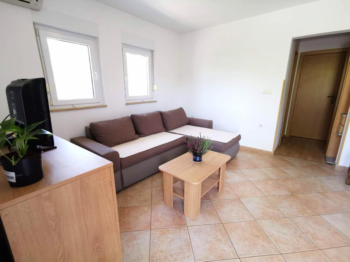 Apartment Dundo In Quiet Green Area Medulin Exteriér fotografie